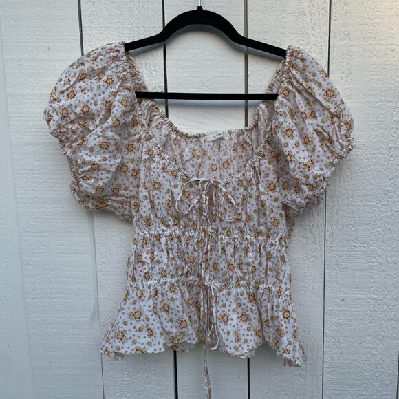 Doen Adie Top in Alabaster Countryside Calico - Picture 1 of 9